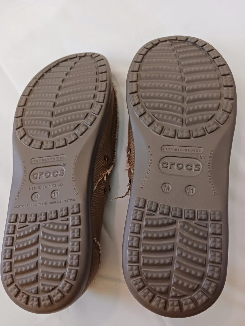 CROCS Santa Cruz Like New Deck Shoes